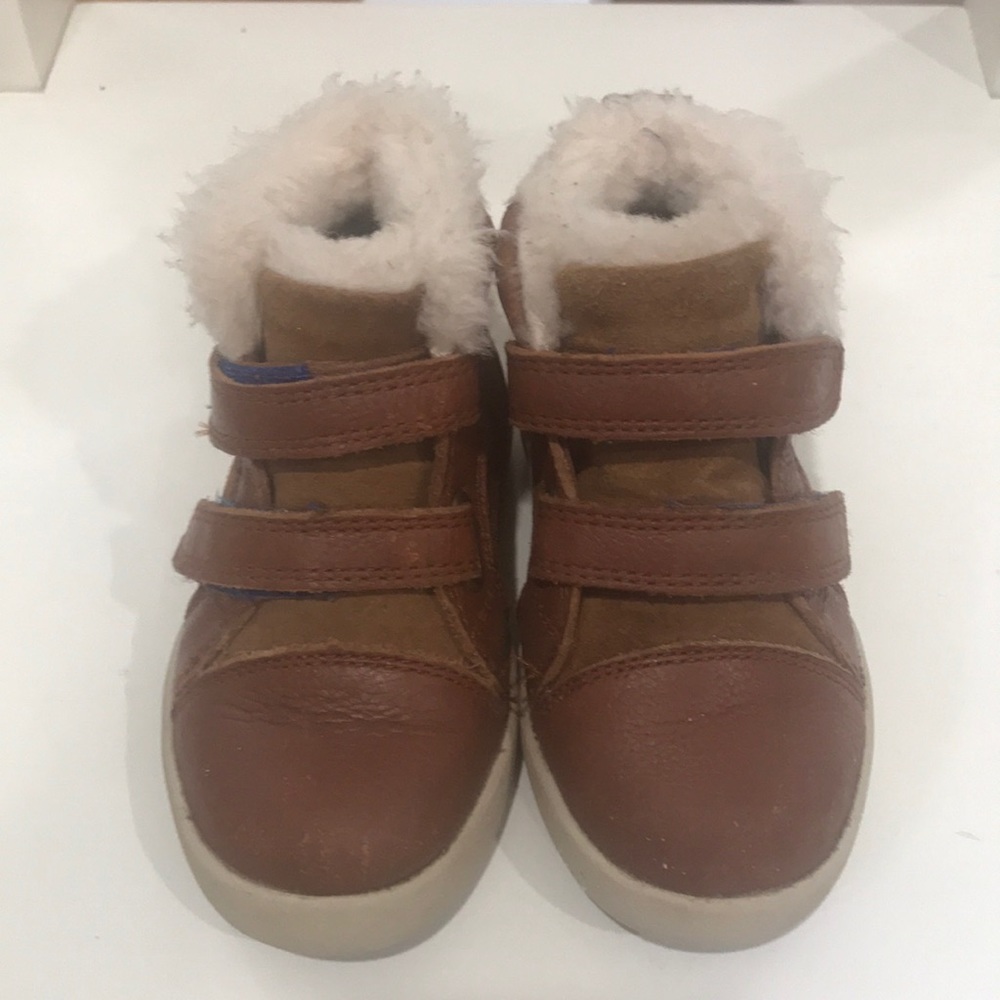 UGG Rennon Chestnut High Top Sneaker